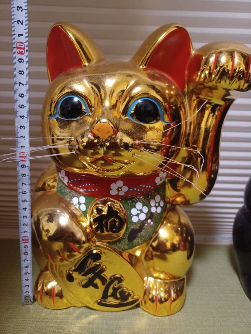 金色 招き猫 左手挙げ