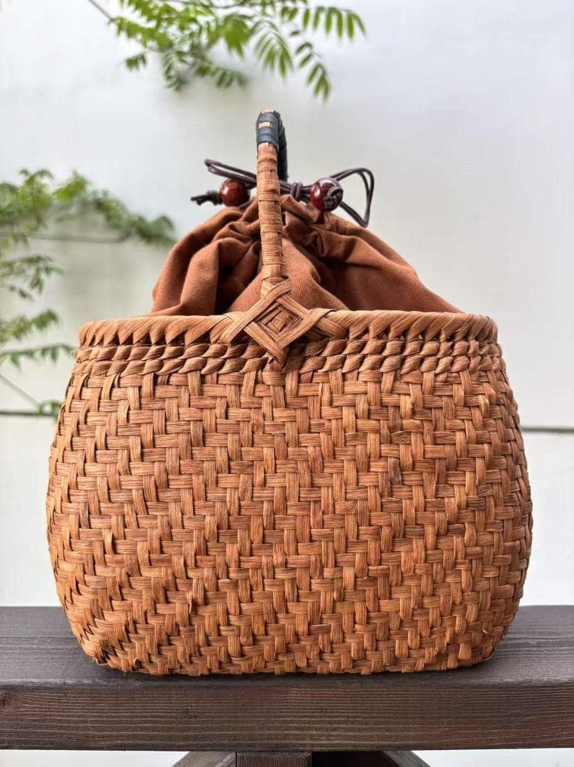 山葡萄　山葡萄籠バッグ　手編み　山葡萄かごバッグ　網代編み　内布あり